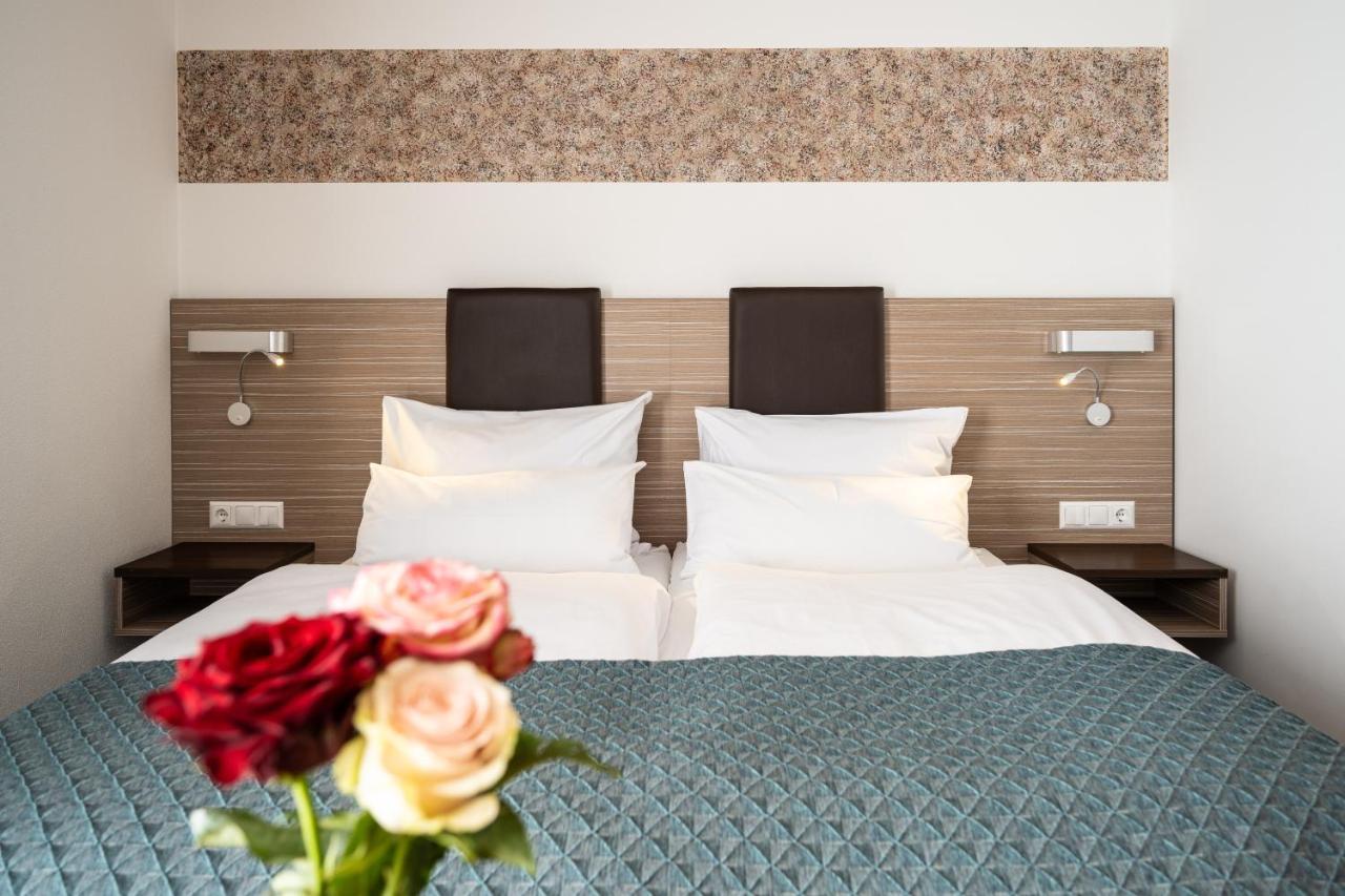 Hotel Drei Rosen Moosburg an der Isar Bagian luar foto